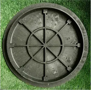 Дно-крышка d575 черная, полимерно-песчаная 6