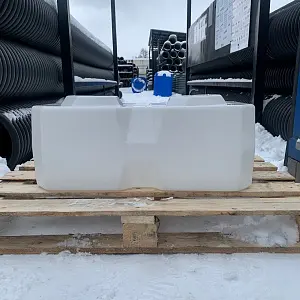 Пластиковая емкость горизонтальная Т-80 11