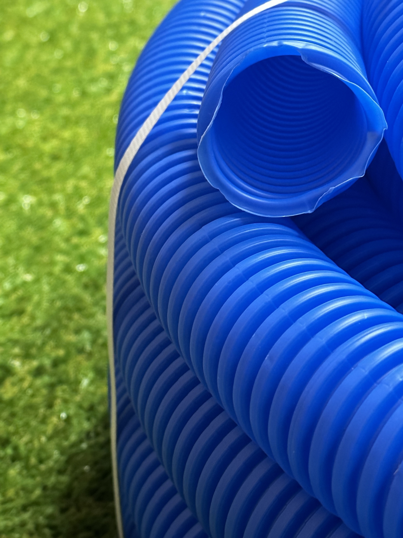 Труба гофрированная ПНД для металлопластиковых труб d50 синяя (30 м) 3
